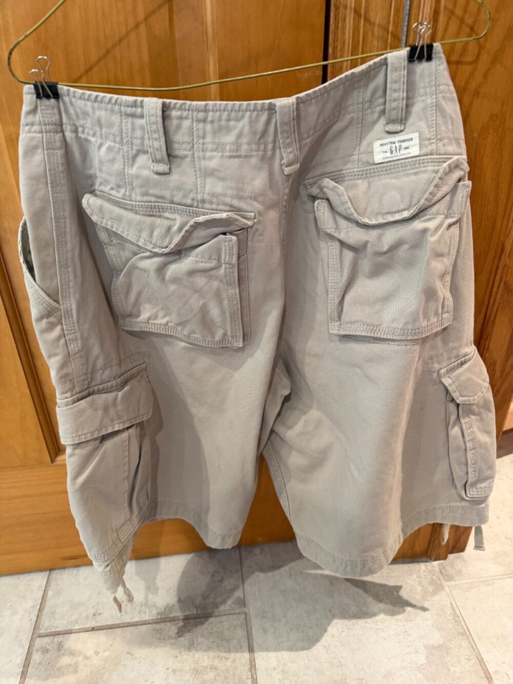 Gap Cargo Shorts Khaki Mens Size 32 - Picture 2 of 2